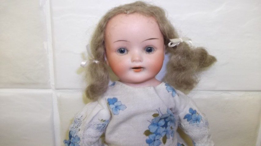 11.5" German Bisque Doll (J340) - Image 2