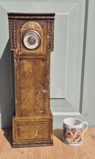 Victory V Grandfather Clock Tin (286)